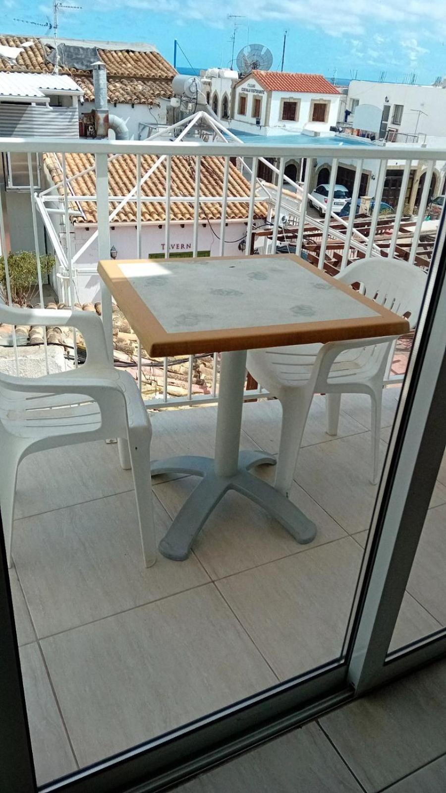 Napa Charles Apts أيا نابا المظهر الخارجي الصورة